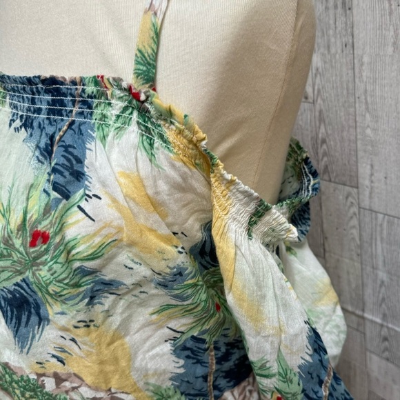 Chaps Cold Shoulder 2x adorable Top - Picture 5 of 16